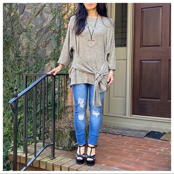 ✨LAST ONE✨Soft brushed knit tie front/back tunic - Picture 5 of 7